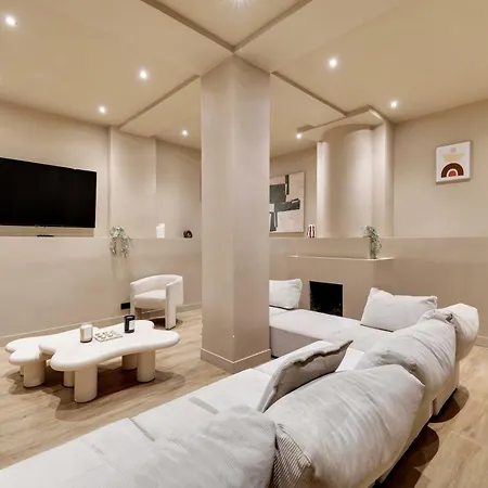 Elegant - 5bd-12p - Heart Of 'le Marais' Paris