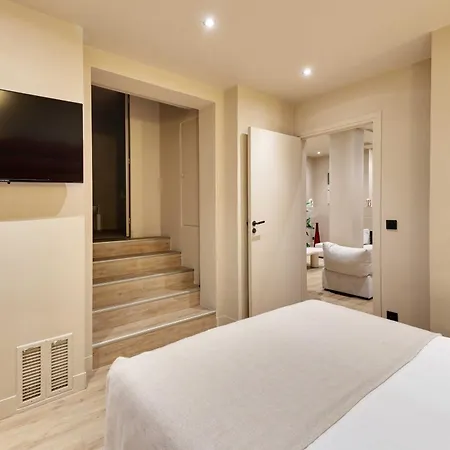 Elegant - 5bd-12p - Heart Of 'le Marais' Paris