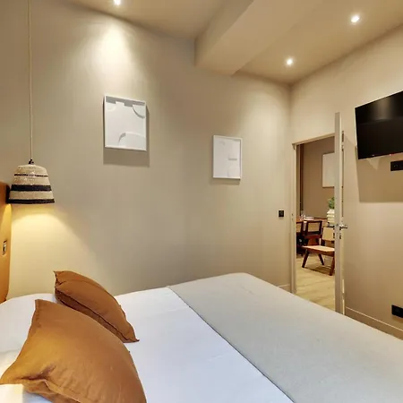 Elegant - 5bd-12p - Heart Of 'le Marais' Paris